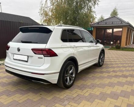 Белый Фольксваген Тигуан, объемом двигателя 2 л и пробегом 143 тыс. км за 19999 $, фото 1 на Automoto.ua