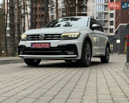 Белый Фольксваген Тигуан, объемом двигателя 2 л и пробегом 245 тыс. км за 28800 $, фото 60 на Automoto.ua