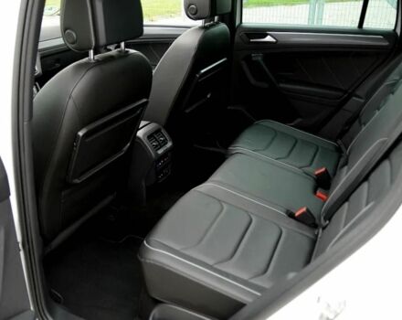 Белый Фольксваген Тигуан, объемом двигателя 2 л и пробегом 53 тыс. км за 13000 $, фото 5 на Automoto.ua