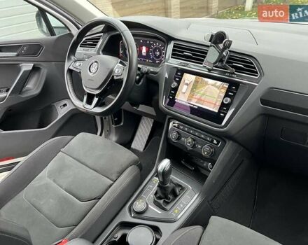 Белый Фольксваген Тигуан, объемом двигателя 1.97 л и пробегом 43 тыс. км за 26900 $, фото 49 на Automoto.ua