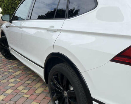 Белый Фольксваген Тигуан, объемом двигателя 0 л и пробегом 43 тыс. км за 22400 $, фото 5 на Automoto.ua