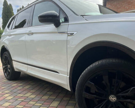 Белый Фольксваген Тигуан, объемом двигателя 0 л и пробегом 43 тыс. км за 22400 $, фото 10 на Automoto.ua