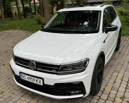 Белый Фольксваген Тигуан, объемом двигателя 1.97 л и пробегом 76 тыс. км за 37900 $, фото 6 на Automoto.ua