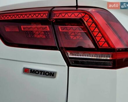 Білий Фольксваген Тігуан, об'ємом двигуна 2 л та пробігом 170 тис. км за 28500 $, фото 10 на Automoto.ua