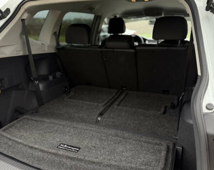 Белый Фольксваген Тигуан, объемом двигателя 2 л и пробегом 88 тыс. км за 25000 $, фото 18 на Automoto.ua