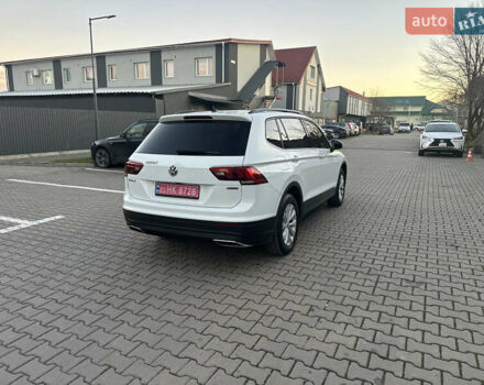 Білий Фольксваген Тігуан, об'ємом двигуна 1.98 л та пробігом 227 тис. км за 15999 $, фото 36 на Automoto.ua