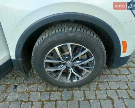 Белый Фольксваген Тигуан, объемом двигателя 2 л и пробегом 58 тыс. км за 22500 $, фото 13 на Automoto.ua