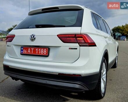 Білий Фольксваген Тігуан, об'ємом двигуна 2 л та пробігом 170 тис. км за 28500 $, фото 11 на Automoto.ua
