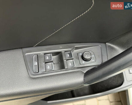 Белый Фольксваген Тигуан, объемом двигателя 2 л и пробегом 245 тыс. км за 28800 $, фото 31 на Automoto.ua