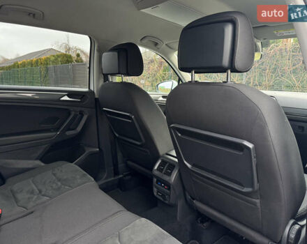 Білий Фольксваген Тігуан, об'ємом двигуна 2 л та пробігом 186 тис. км за 29999 $, фото 43 на Automoto.ua