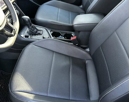 Белый Фольксваген Тигуан, объемом двигателя 1.98 л и пробегом 72 тыс. км за 23000 $, фото 4 на Automoto.ua