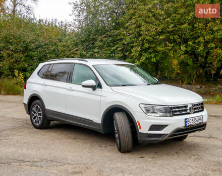 Белый Фольксваген Тигуан, объемом двигателя 1.98 л и пробегом 57 тыс. км за 18900 $, фото 1 на Automoto.ua