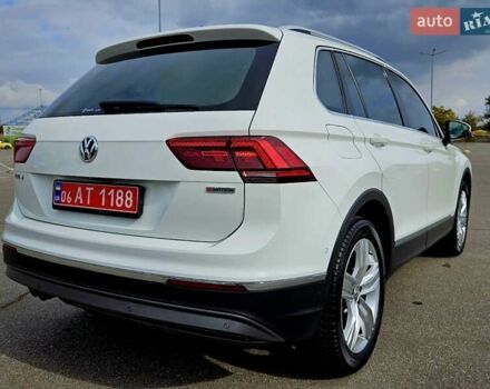 Білий Фольксваген Тігуан, об'ємом двигуна 2 л та пробігом 170 тис. км за 28500 $, фото 12 на Automoto.ua