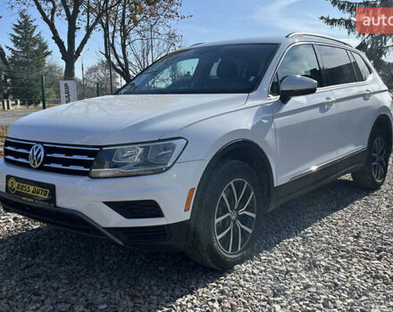 Белый Фольксваген Тигуан, объемом двигателя 1.98 л и пробегом 51 тыс. км за 21000 $, фото 2 на Automoto.ua