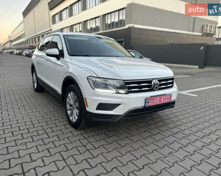 Білий Фольксваген Тігуан, об'ємом двигуна 1.98 л та пробігом 227 тис. км за 15999 $, фото 9 на Automoto.ua