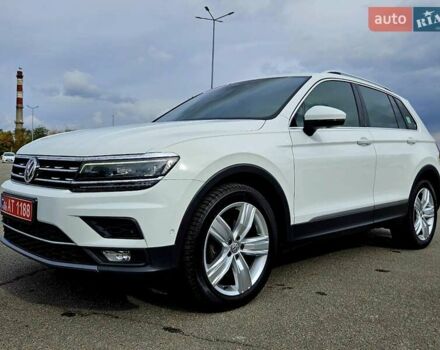 Білий Фольксваген Тігуан, об'ємом двигуна 2 л та пробігом 170 тис. км за 28500 $, фото 2 на Automoto.ua