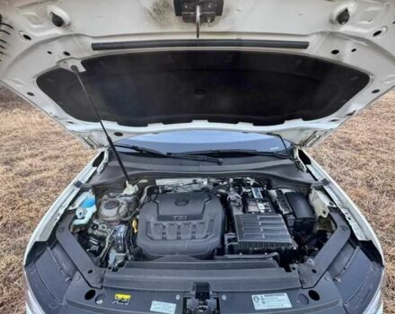 Білий Фольксваген Тігуан, об'ємом двигуна 8 л та пробігом 75 тис. км за 14999 $, фото 5 на Automoto.ua