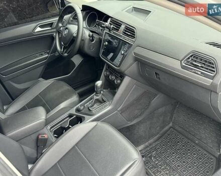 Белый Фольксваген Тигуан, объемом двигателя 2 л и пробегом 99 тыс. км за 17200 $, фото 13 на Automoto.ua