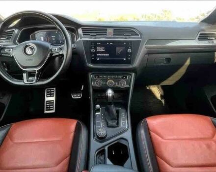 Белый Фольксваген Тигуан, объемом двигателя 2 л и пробегом 31 тыс. км за 12000 $, фото 5 на Automoto.ua