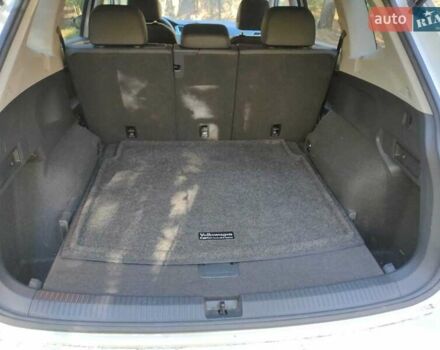 Белый Фольксваген Тигуан, объемом двигателя 2 л и пробегом 58 тыс. км за 22500 $, фото 1 на Automoto.ua