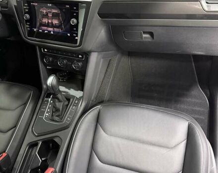 Білий Фольксваген Тігуан, об'ємом двигуна 1.97 л та пробігом 40 тис. км за 31500 $, фото 22 на Automoto.ua