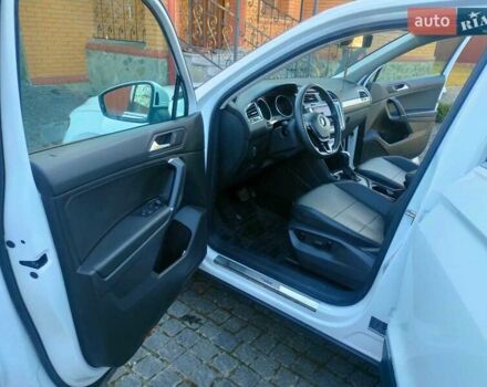 Белый Фольксваген Тигуан, объемом двигателя 2 л и пробегом 58 тыс. км за 22500 $, фото 8 на Automoto.ua