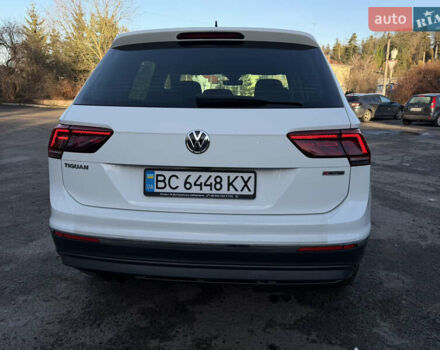 Білий Фольксваген Тігуан, об'ємом двигуна 1.98 л та пробігом 59 тис. км за 31200 $, фото 6 на Automoto.ua