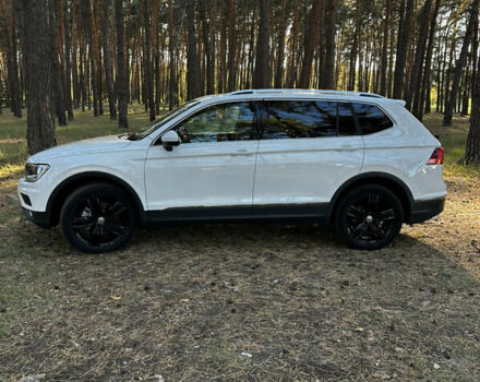 Белый Фольксваген Тигуан, объемом двигателя 1.98 л и пробегом 72 тыс. км за 23000 $, фото 16 на Automoto.ua