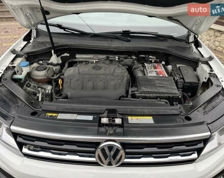 Белый Фольксваген Тигуан, объемом двигателя 1.98 л и пробегом 127 тыс. км за 26200 $, фото 20 на Automoto.ua