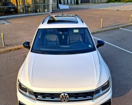 Белый Фольксваген Тигуан, объемом двигателя 2 л и пробегом 58 тыс. км за 24000 $, фото 1 на Automoto.ua