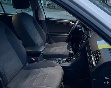 Білий Фольксваген Тігуан, об'ємом двигуна 1.97 л та пробігом 75 тис. км за 28000 $, фото 2 на Automoto.ua