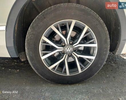 Білий Фольксваген Тігуан, об'ємом двигуна 1.98 л та пробігом 150 тис. км за 18300 $, фото 16 на Automoto.ua