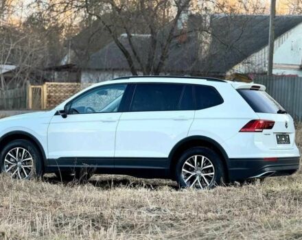 Білий Фольксваген Тігуан, об'ємом двигуна 8 л та пробігом 75 тис. км за 14999 $, фото 6 на Automoto.ua