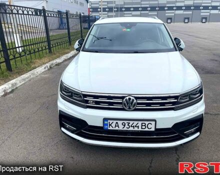 Белый Фольксваген Тигуан, объемом двигателя 2 л и пробегом 97 тыс. км за 35000 $, фото 5 на Automoto.ua