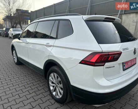 Білий Фольксваген Тігуан, об'ємом двигуна 1.98 л та пробігом 227 тис. км за 15999 $, фото 38 на Automoto.ua