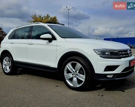Білий Фольксваген Тігуан, об'ємом двигуна 2 л та пробігом 170 тис. км за 28500 $, фото 17 на Automoto.ua