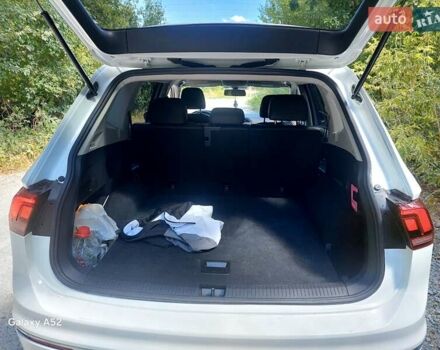 Білий Фольксваген Тігуан, об'ємом двигуна 1.98 л та пробігом 150 тис. км за 18300 $, фото 26 на Automoto.ua