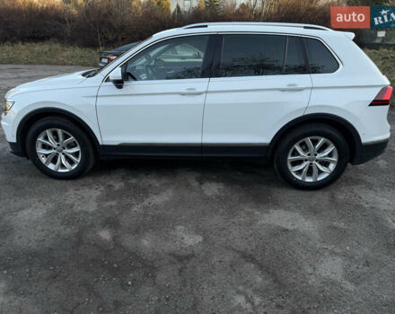 Білий Фольксваген Тігуан, об'ємом двигуна 1.98 л та пробігом 59 тис. км за 31200 $, фото 3 на Automoto.ua