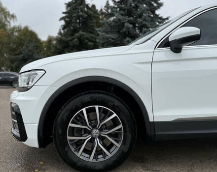 Белый Фольксваген Тигуан, объемом двигателя 2 л и пробегом 88 тыс. км за 25000 $, фото 6 на Automoto.ua