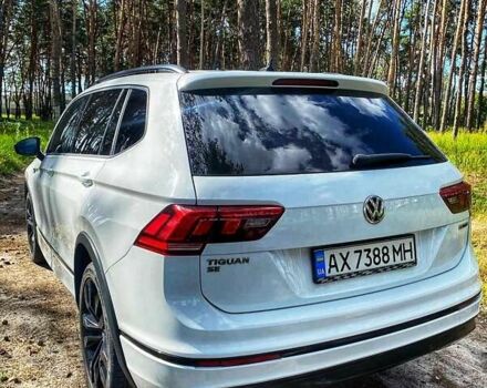 Білий Фольксваген Тігуан, об'ємом двигуна 1.98 л та пробігом 30 тис. км за 22100 $, фото 5 на Automoto.ua