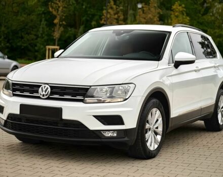 Білий Фольксваген Тігуан, об'ємом двигуна 2 л та пробігом 32 тис. км за 9800 $, фото 1 на Automoto.ua
