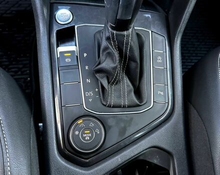 Белый Фольксваген Тигуан, объемом двигателя 2 л и пробегом 72 тыс. км за 23000 $, фото 7 на Automoto.ua