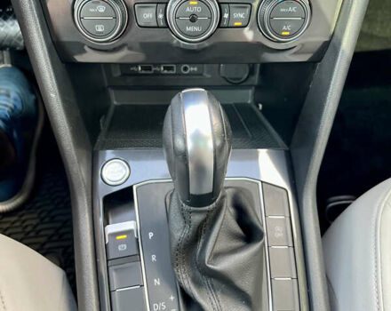 Белый Фольксваген Тигуан, объемом двигателя 2 л и пробегом 73 тыс. км за 22999 $, фото 17 на Automoto.ua