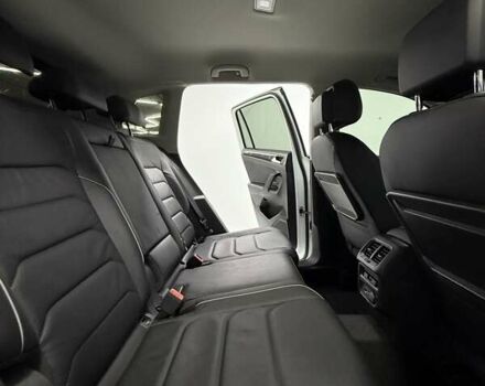 Білий Фольксваген Тігуан, об'ємом двигуна 1.97 л та пробігом 40 тис. км за 31500 $, фото 34 на Automoto.ua