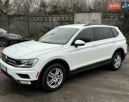 Белый Фольксваген Тигуан, объемом двигателя 2 л и пробегом 99 тыс. км за 17200 $, фото 7 на Automoto.ua