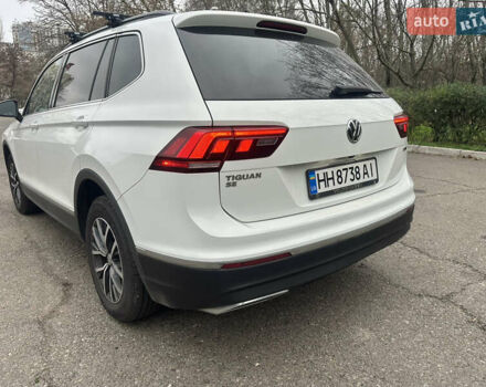 Белый Фольксваген Тигуан, объемом двигателя 2 л и пробегом 112 тыс. км за 22500 $, фото 13 на Automoto.ua