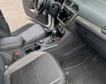 Білий Фольксваген Тігуан, об'ємом двигуна 0 л та пробігом 93 тис. км за 21500 $, фото 4 на Automoto.ua