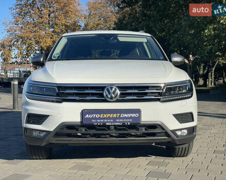 Белый Фольксваген Тигуан, объемом двигателя 1.98 л и пробегом 186 тыс. км за 27500 $, фото 2 на Automoto.ua