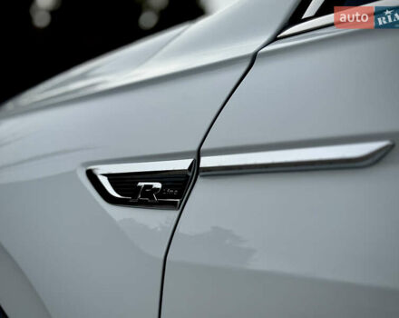 Білий Фольксваген Тігуан, об'ємом двигуна 2 л та пробігом 186 тис. км за 29999 $, фото 25 на Automoto.ua