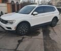 Білий Фольксваген Тігуан, об'ємом двигуна 2 л та пробігом 142 тис. км за 17200 $, фото 3 на Automoto.ua